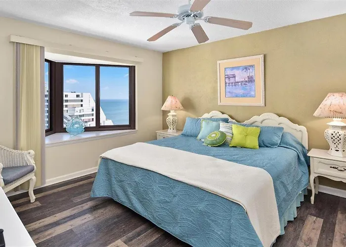 Newly Renovated 2 Bedroom Ocean Front With Outdoor Pool! *