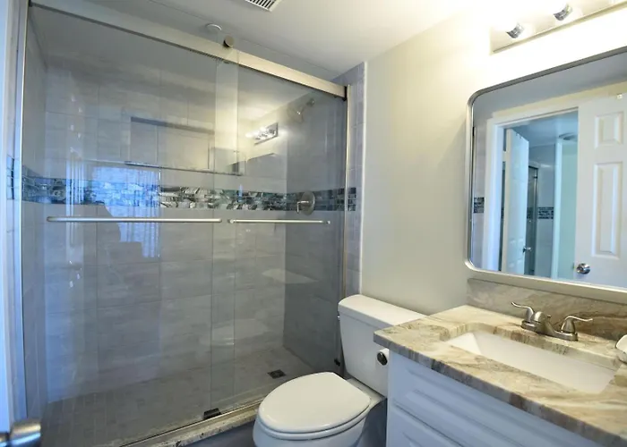 Newly Renovated 2 Bedroom Ocean Front With Outdoor Pool! *