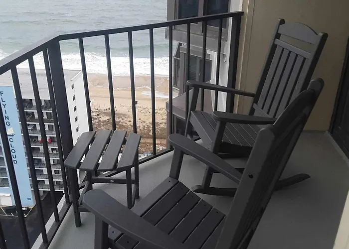 Newly Renovated 2 Bedroom Ocean Front With Outdoor Pool! * Ocean Stadt
